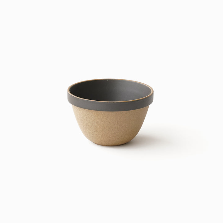 HASAMI PORCELAIN / DEEP ROUND BOWL / BLACK / 5 5/8" DIA x 3 1/2"