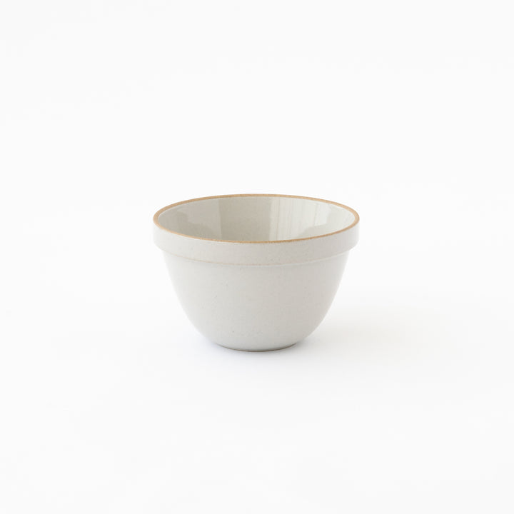 HASAMI PORCELAIN / DEEP ROUND BOWL / GLOSS GRAY / 5 5/8" DIA x 3 1/2"