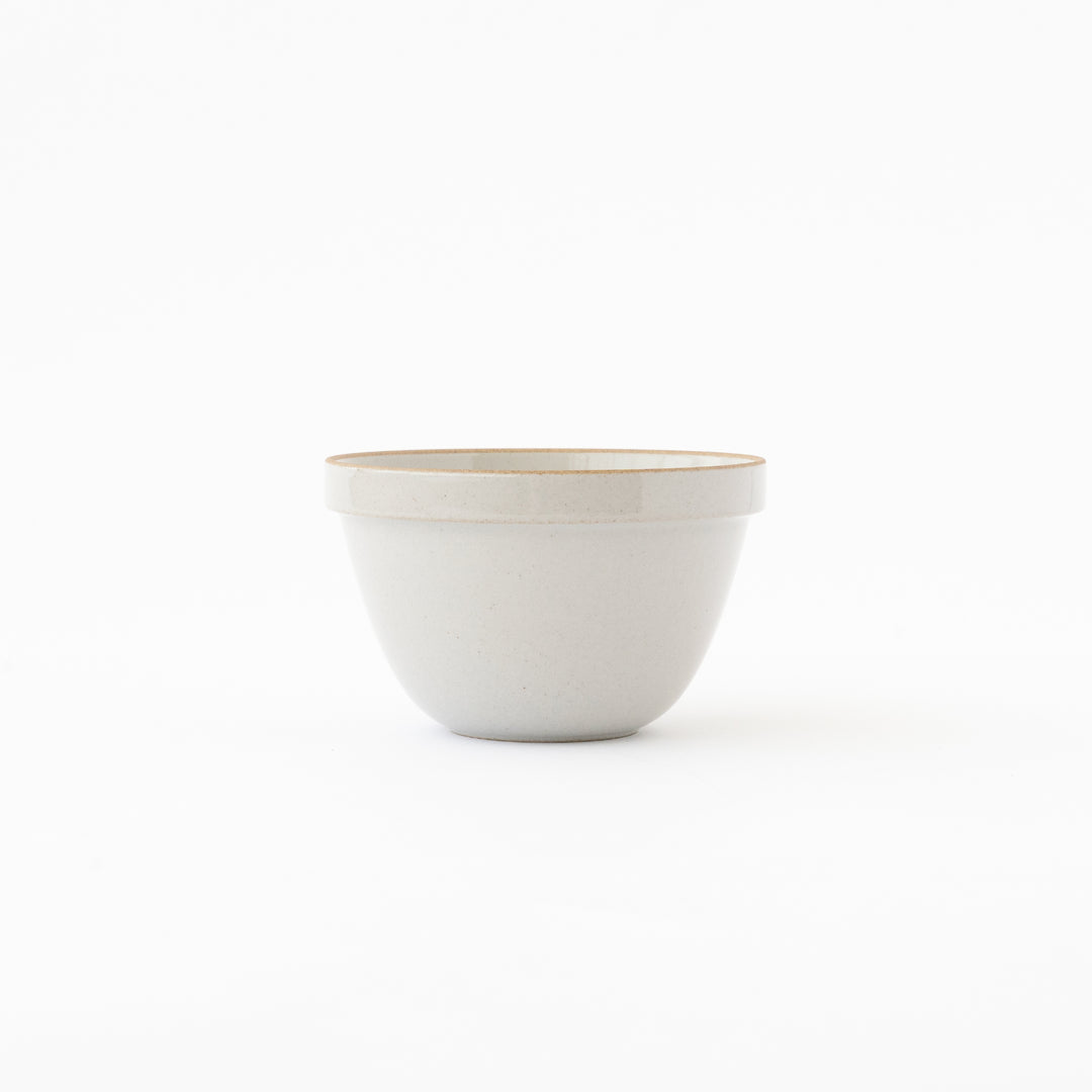 HASAMI PORCELAIN / DEEP ROUND BOWL / GLOSS GRAY / 5 5/8" DIA x 3 1/2"