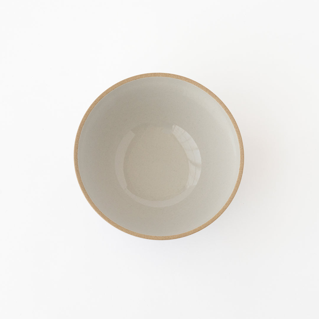 HASAMI PORCELAIN / DEEP ROUND BOWL / GLOSS GRAY / 7 3/8" DIA x 3 1/2"