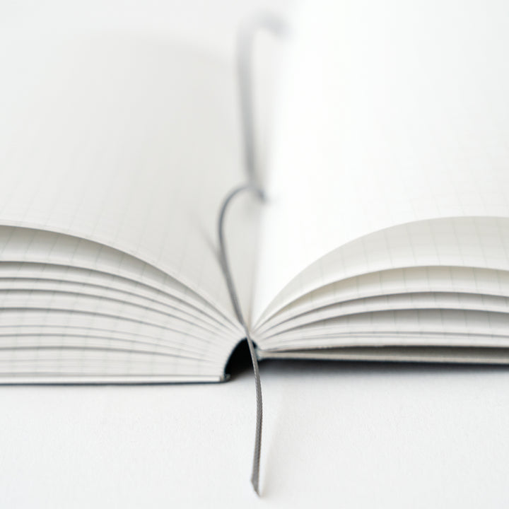 ITO BINDERY / NOTEBOOK BLACK / GRID