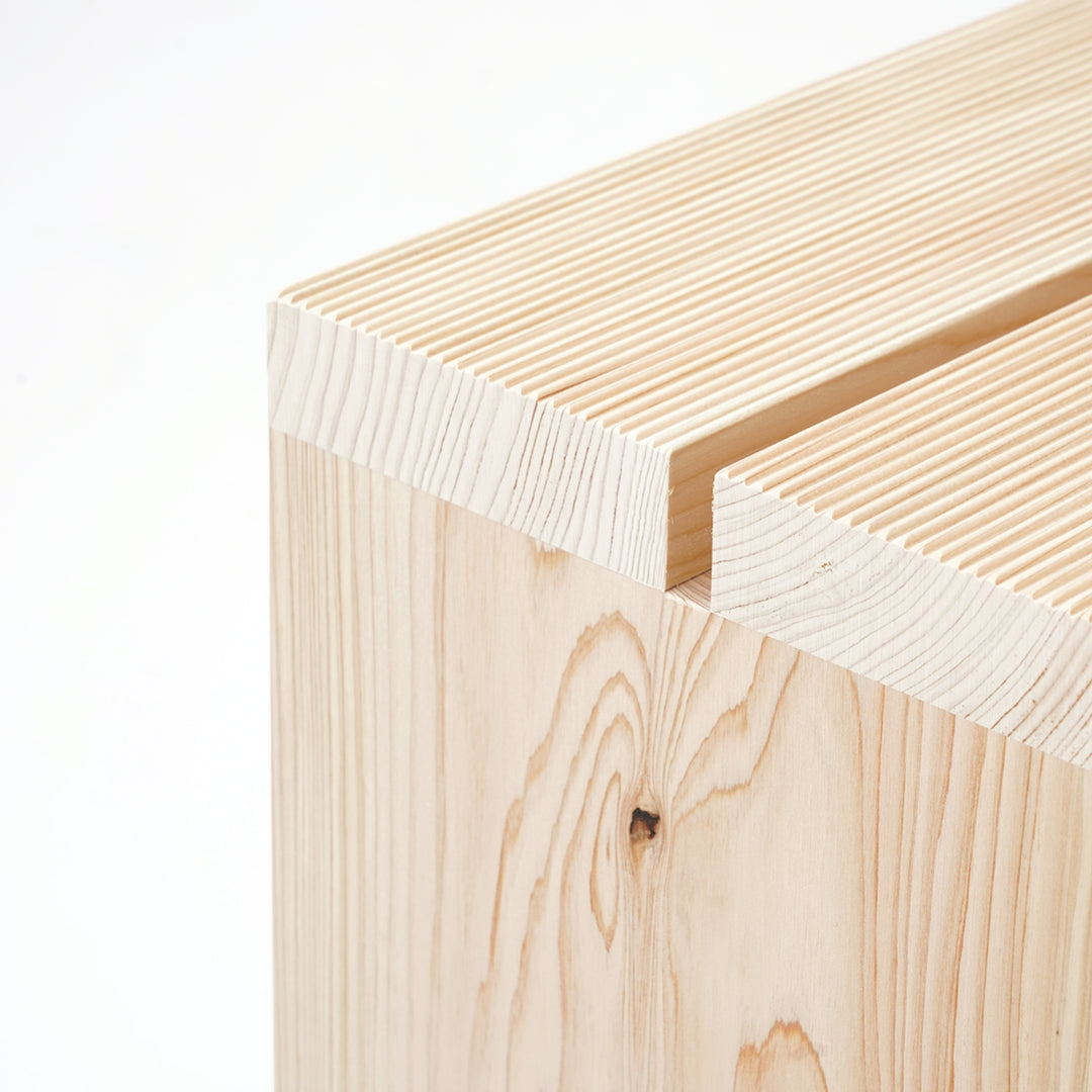 TOSARYU / HINOKI STOOL