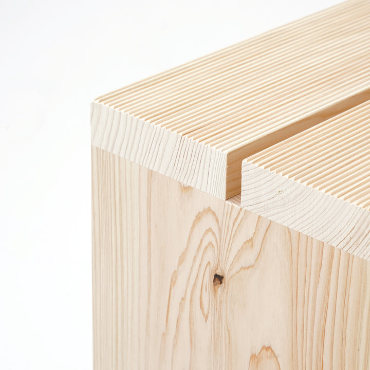TOSARYU / HINOKI STOOL