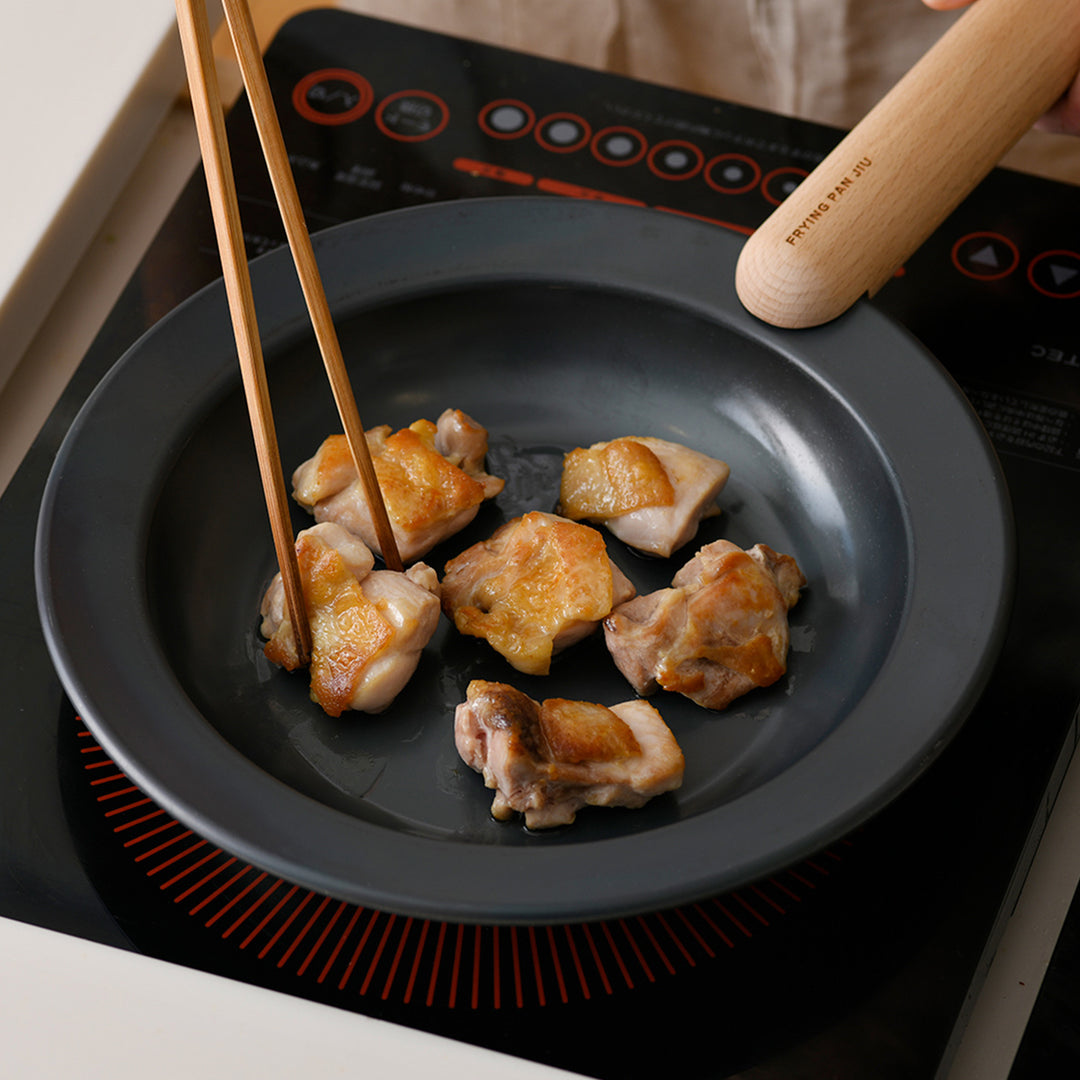 FRYING PAN JIU / IRON FRYING PAN