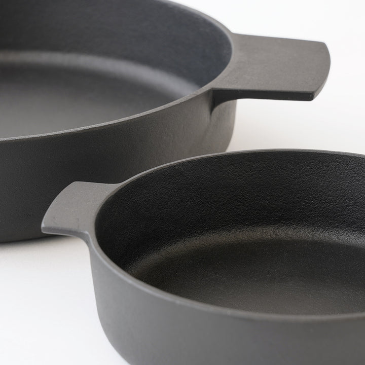 KAMASADA STUDIO CAST IRON PAN