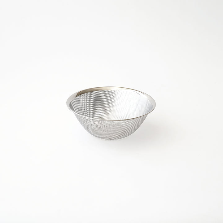SORI YANAGI / STAINLESS STEEL PUNCH PRESSED STRAINER