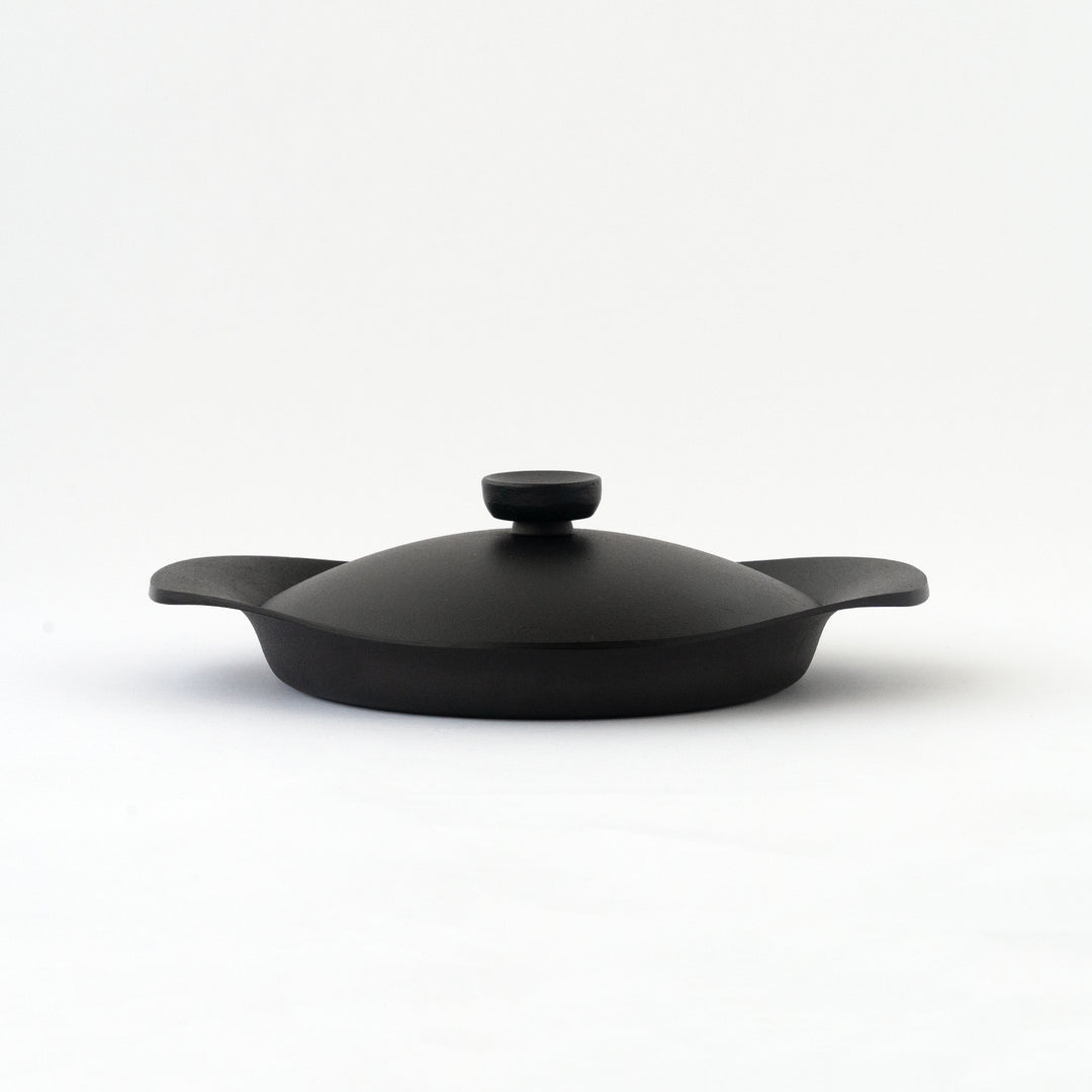 SORI YANAGI / CAST IRON GRILL PAN WITH LID AND HANDLE