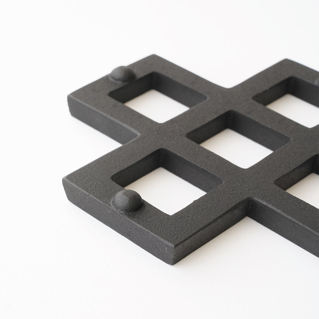 KAMASADA STUDIO CAST IRON TRIVETS