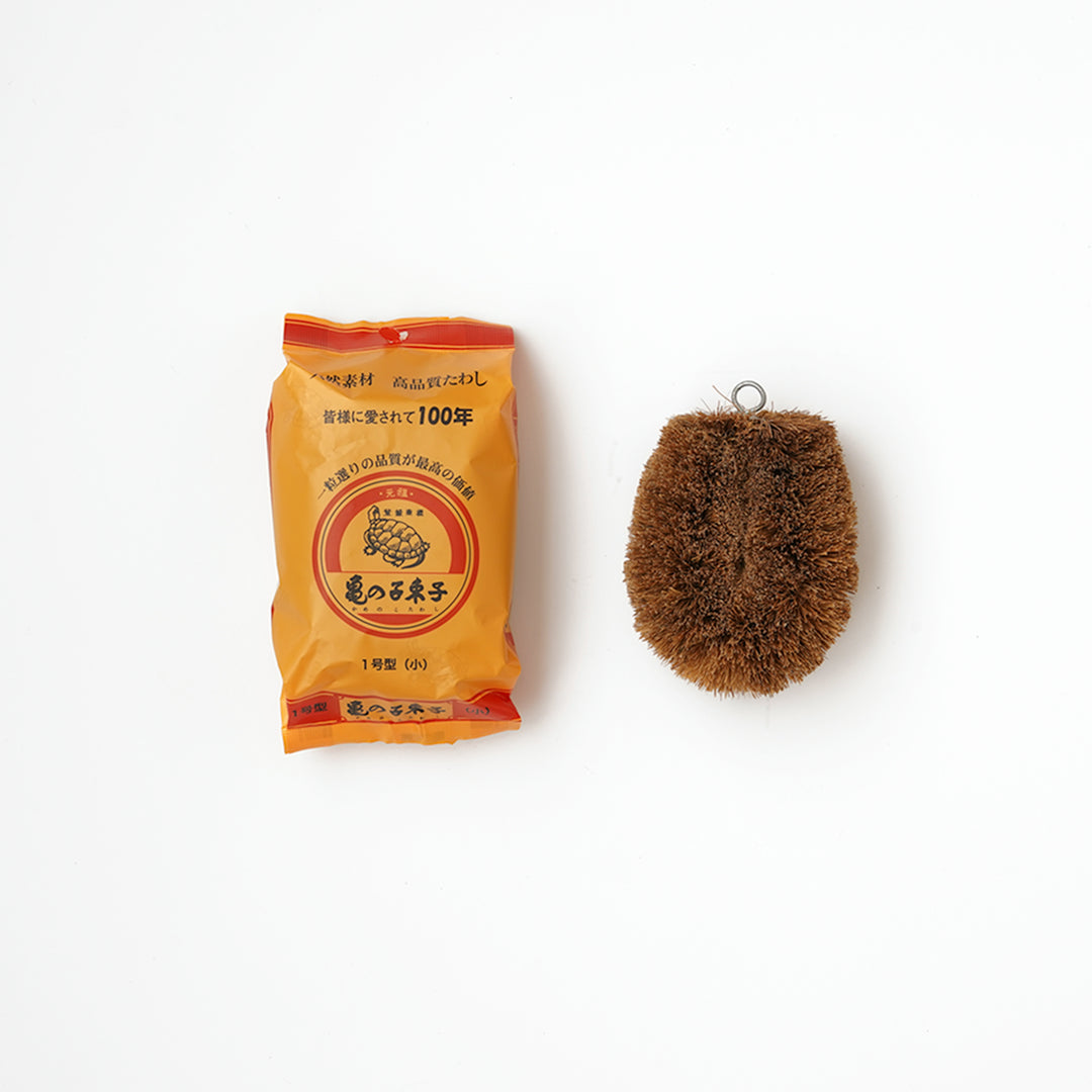 KAMENOKO TAWASHI CLEANING BRUSH