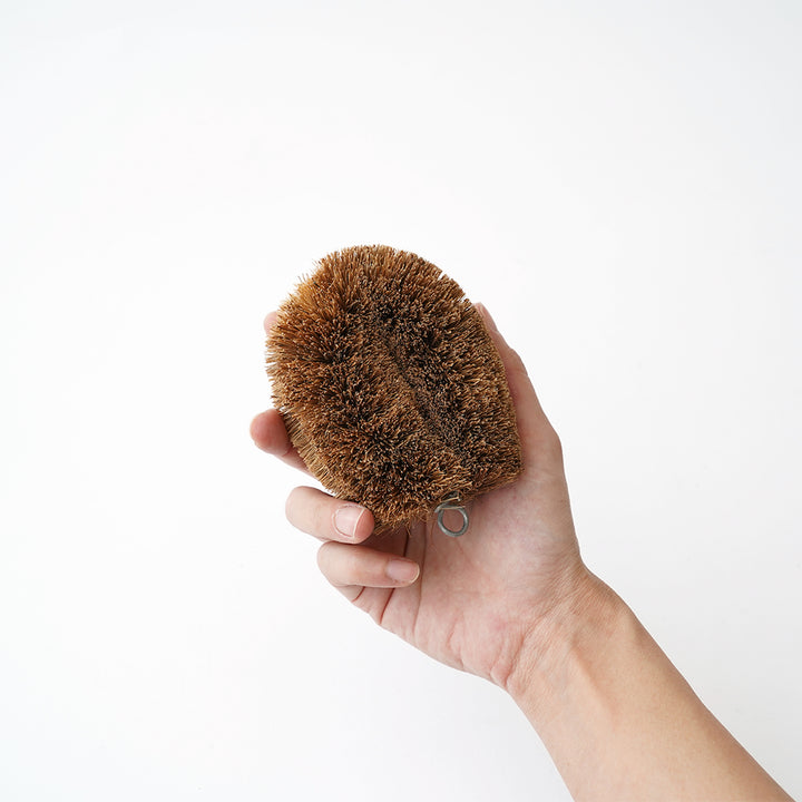 KAMENOKO TAWASHI CLEANING BRUSH