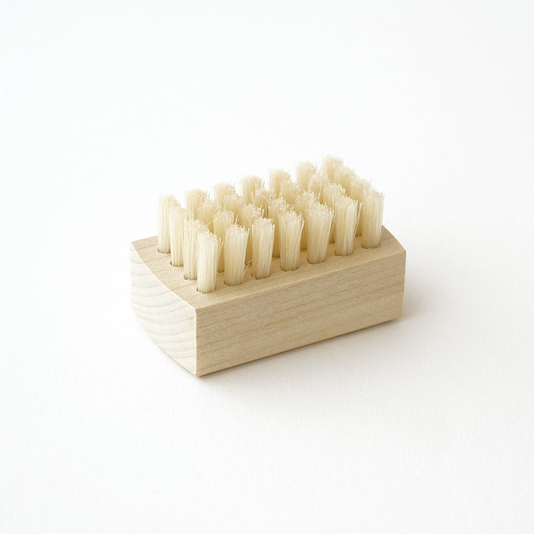KANAYA BRUSH HOG HAIR NAIL BRUSH