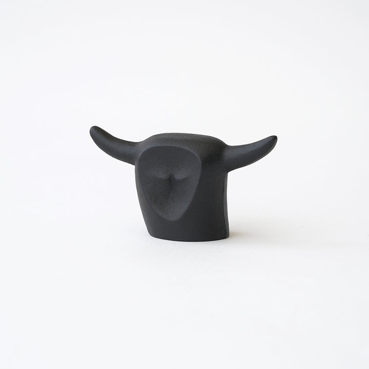 SUMITANI SABURO SHOTEN / CAST IRON COW PAPER WEIGHT