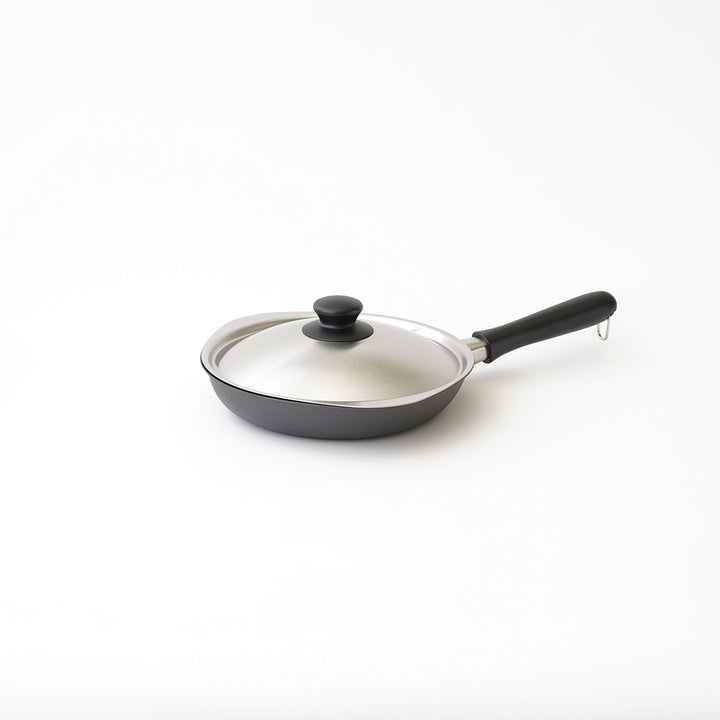 SORI YANAGI / IRON PAN WITH STAINLESS STEEL LID
